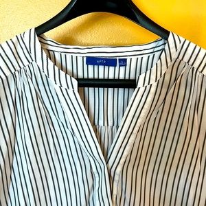 Apt 9 striped shirt-sleeve blouse